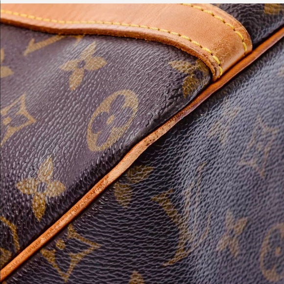 LOUIS VUITTON Monogram LV Sac shopping Shoulder Bag - Picture 6 of 11